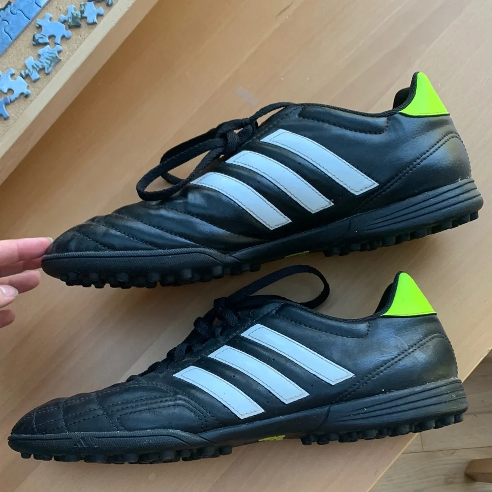 Adidas Black Neon Green Turf Cleats Size 11 Soccer Streetwear - Picture 5 of 9